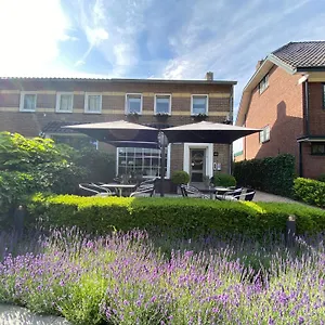 2* Hotel Oranje